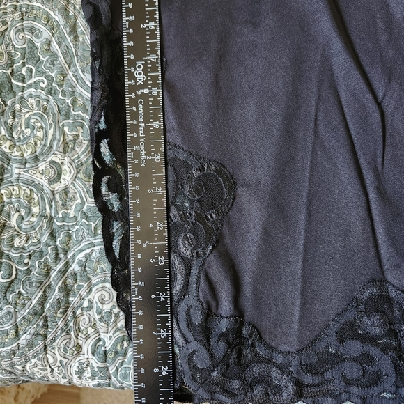 Vintage Black Slip Skirt Lace Trim Side Slit Size Small - Picture 9 of 9